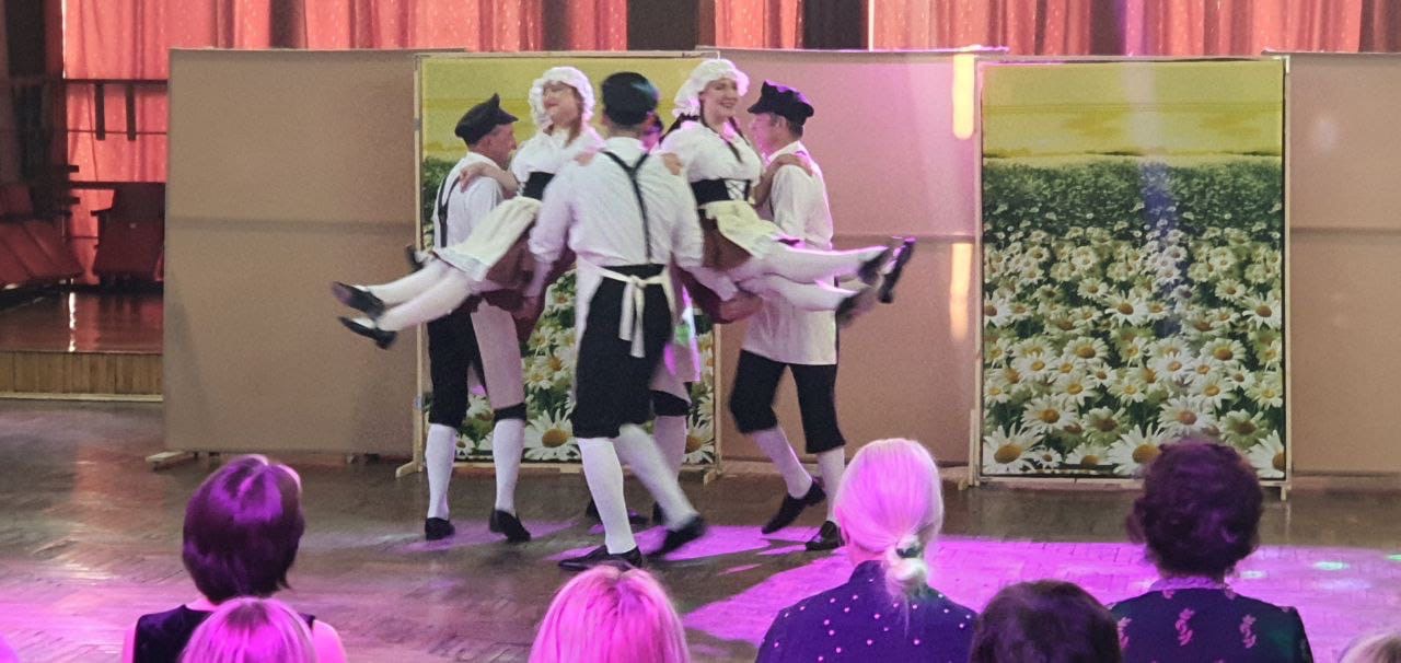 Танцевальный коллектив «TANZDORF»